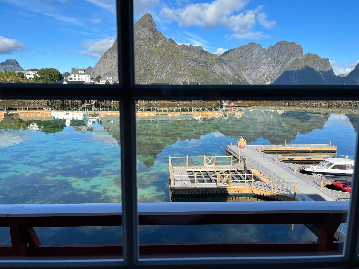 Lofoten Suite Apartments - Rostad Retro Rorbuer ไรเนอ ภายนอก รูปภาพ