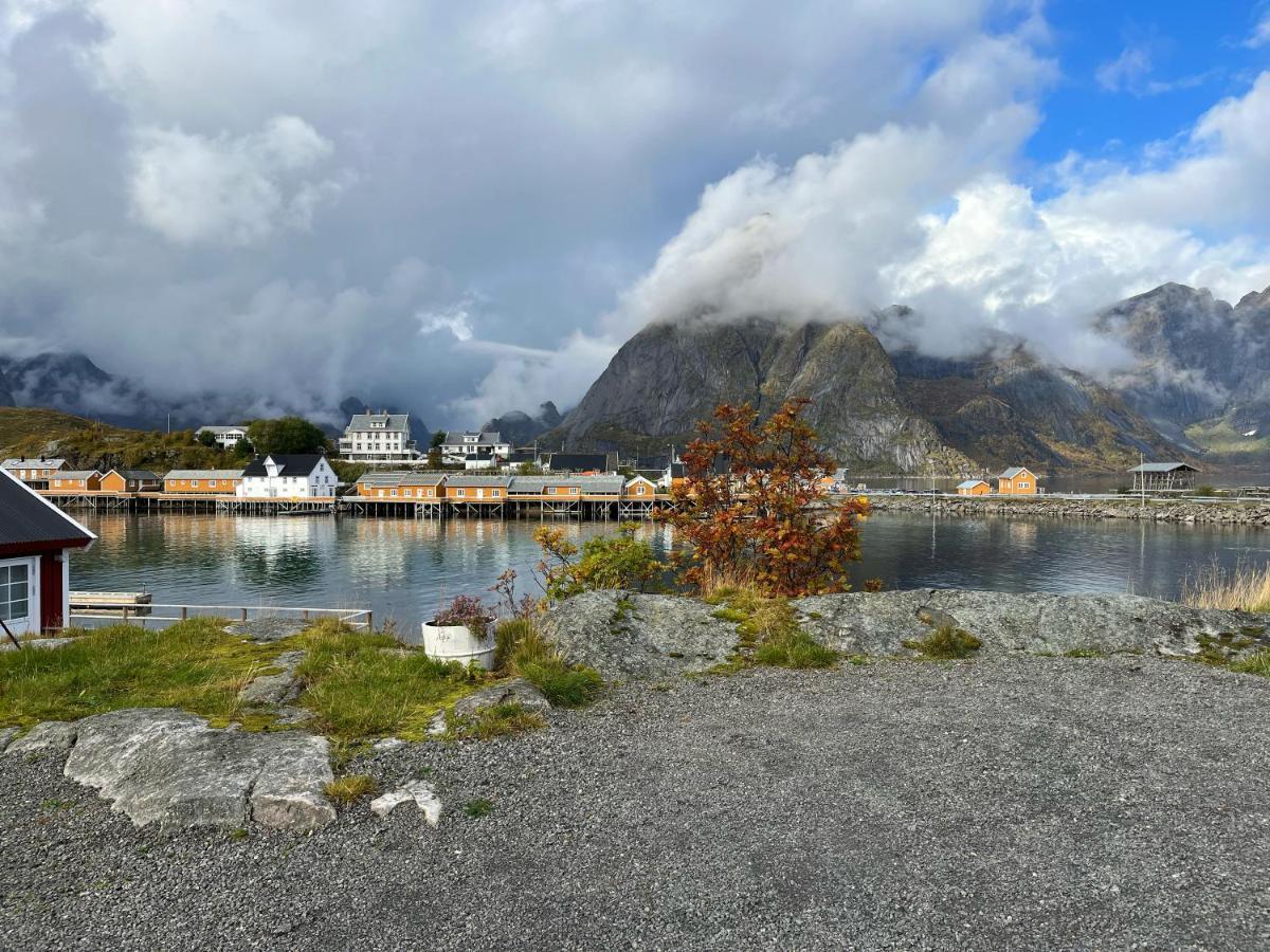 Lofoten Suite Apartments - Rostad Retro Rorbuer ไรเนอ ภายนอก รูปภาพ